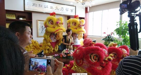 �V�|ʩ��Ϳ���S��ɑc���߰�����ʢ��¡���e�� �x�Ͱ��d�� ʩ�������c(di��n)