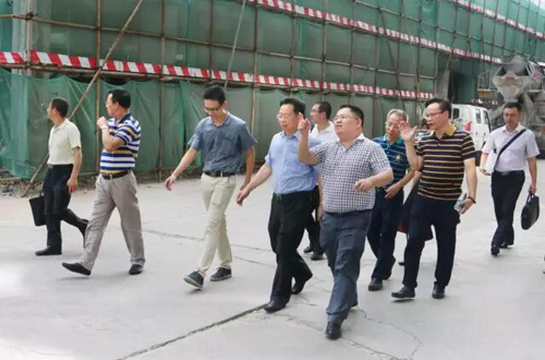 ��ɽ�аl(f��)�ľ־��Lһ���{(di��o)�з�ɽ���Ї��չȡ���ɫС�(zh��n)