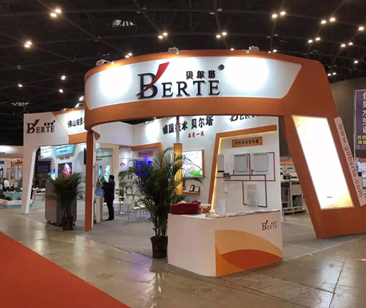 ؐ������ɽ��ůͨչ�[���P�����w