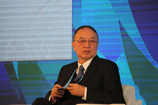 柳傳志談聯(lián)想生存法則:吃好碗里的飯 積極地補(bǔ)鍋里的飯