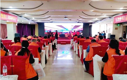 ���A�����K�˱��ƺӱ�վ���M(m��n)��������������(sh��)��ǰ��