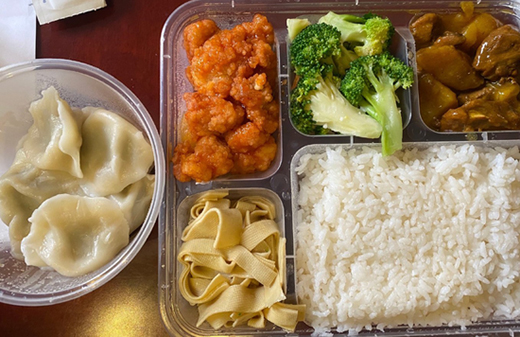 以“團(tuán)”之名，互聯(lián)網(wǎng)企業(yè)跨界搶占餐飲市場