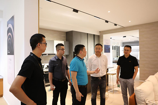 ���l(w��i)�ذ��(zh��n)�Ժ�������AI�����ۣ��x���T(m��n)�������K��������!