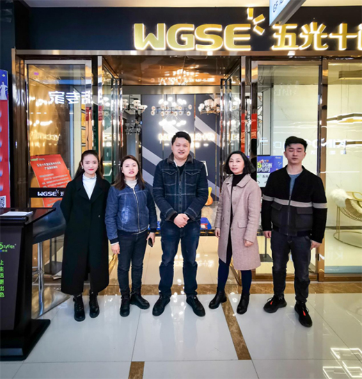 ���ʮɫ�����׽���������֣��\�����