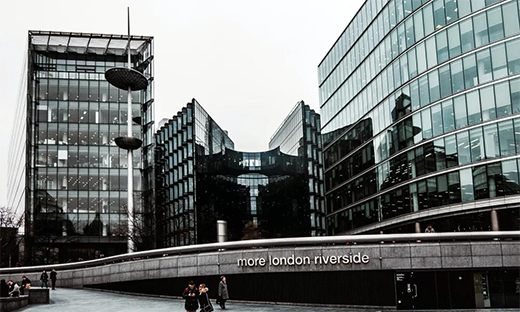 һ����˹�࣬�����ԝM������ˇ�g(sh��)Ϳ�ϵ���������