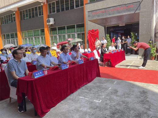 У����� ����(m��ng)δ��(l��i) �f(w��n)�d�ѻ����c�A��������W(xu��)��ӆ�����f(xi��)�h