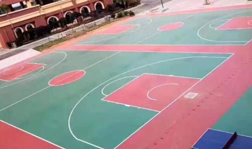 橡膠塑膠球場為什么會起泡，橡膠塑膠球場起泡原因分析