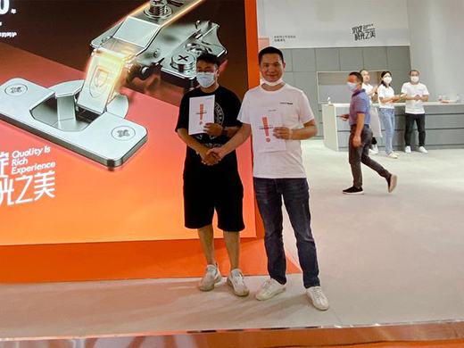 ���|(zh��)ȡ�����ի@�M�M!GARIS����˹�ɹ����s��Һ������!