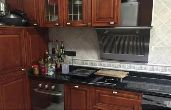 蒙蒂尼:不銹鋼櫥柜一個理由已經(jīng)足夠