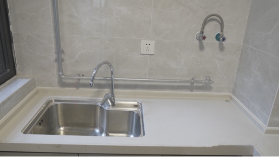 �ɵ��ᾫ�b���̣������^(q��)�����Q¹Է