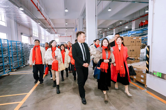 ��ʮ�ꡤ�³�Խ �������{(di��o)10����c��ȫ��(gu��)��(j��ng)�N�̷��(hu��)¡���e��