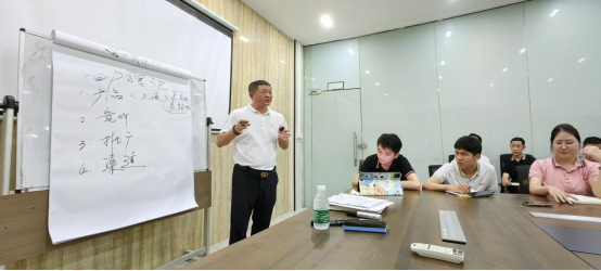 �����̌W(xu��)Ժ��ʽ�����������L(zh��ng)�H�����n�������W(xu��)��(x��)����I(y��)��ƪ��