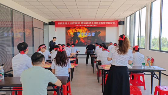 �������F2025��(zh��n)���Ď������߾ۄݣ����������������T���¼o(j��)Ԫ