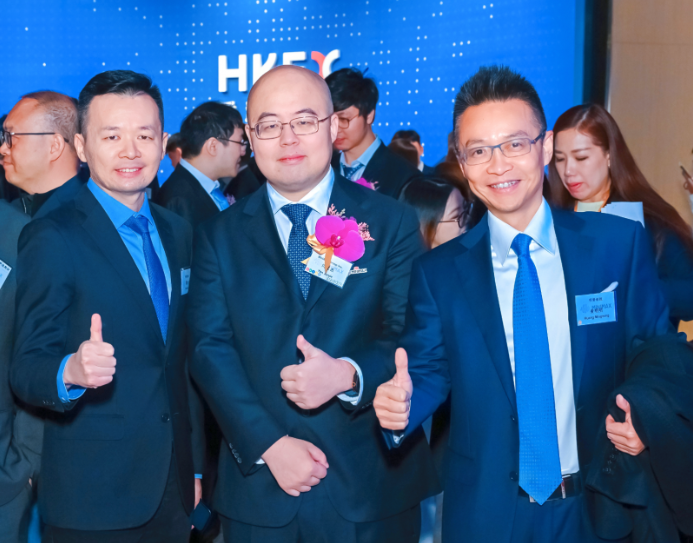 連投六輪！明勢天使項(xiàng)目「MiniMax」正式登陸港交所，成史上IPO規(guī)模最大AI大模型公司